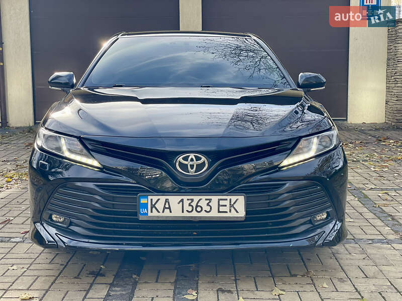 Седан Toyota Camry 2019 в Киеве фото 12 Седан Toyota Camry 2019 в Киеве