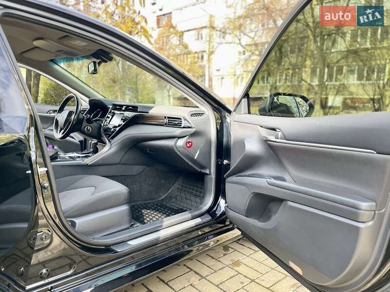 Седан Toyota Camry 2019 в Киеве фото 21 Седан Toyota Camry 2019 в Киеве