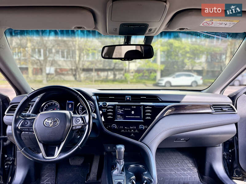 Седан Toyota Camry 2019 в Киеве фото 29 Седан Toyota Camry 2019 в Киеве