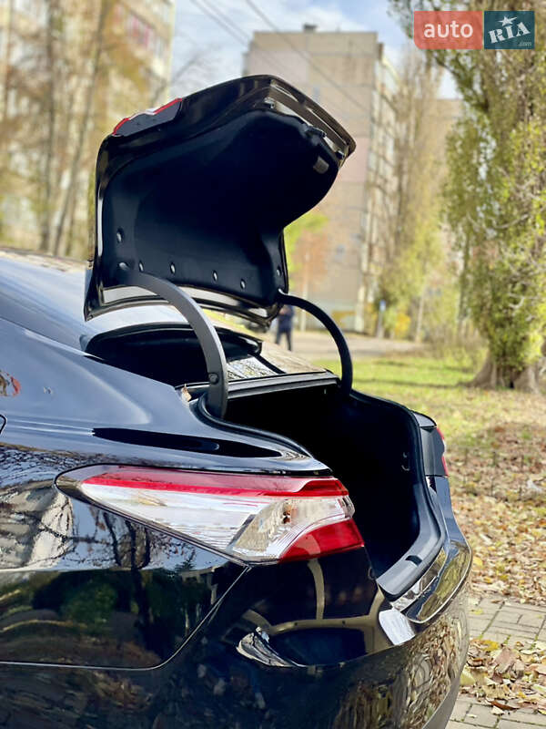 Седан Toyota Camry 2019 в Киеве фото 39 Седан Toyota Camry 2019 в Киеве