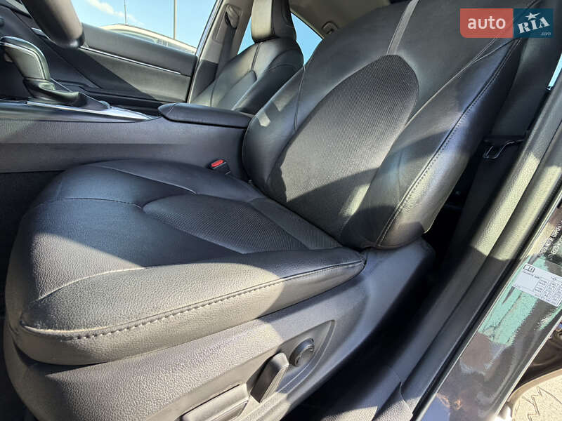 Седан Toyota Camry 2022 в Львове фото 7 Седан Toyota Camry 2022 в Львове