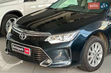 Седан Toyota Camry 2015 в Одессе