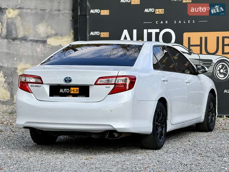 Седан Toyota Camry 2015 в Харкові