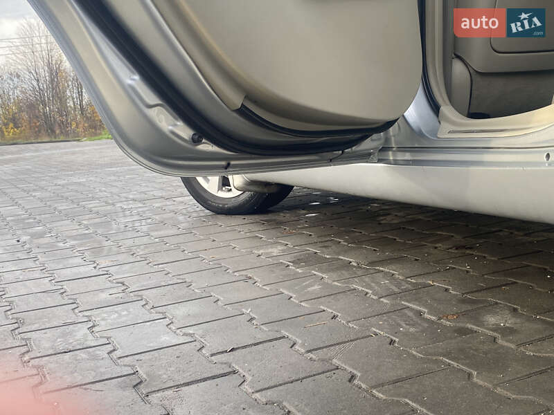 Седан Toyota Camry 2006 в Полтаві