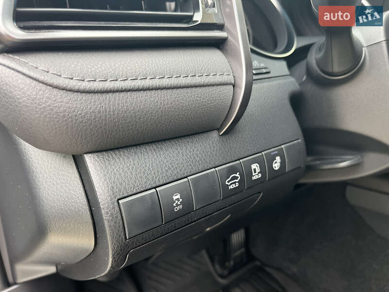 Седан Toyota Camry 2022 в Черновцах фото 17 Седан Toyota Camry 2022 в Черновцах