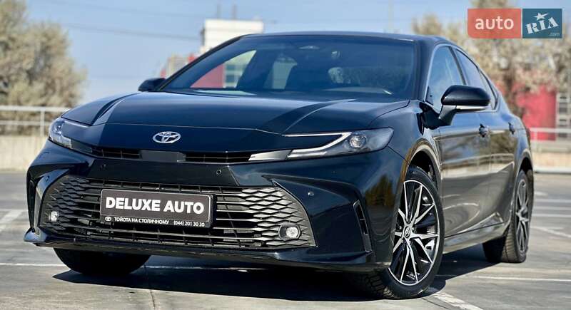 Седан Toyota Camry 2024 в Киеве