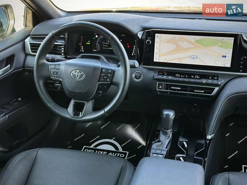 Седан Toyota Camry 2024 в Киеве