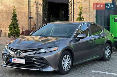 Седан Toyota Camry 2018 в Одессе