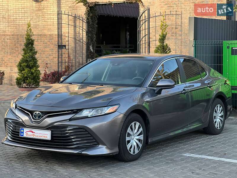 Toyota Camry 2018