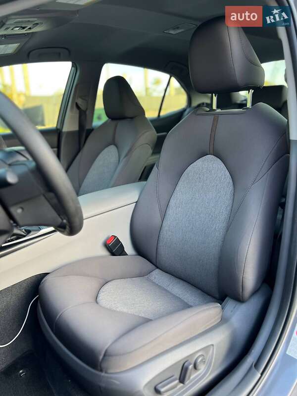 Седан Toyota Camry 2018 в Одесі