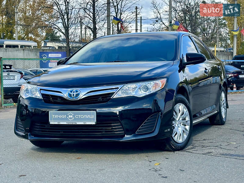 Седан Toyota Camry 2013 в Киеве фото 7 Седан Toyota Camry 2013 в Киеве