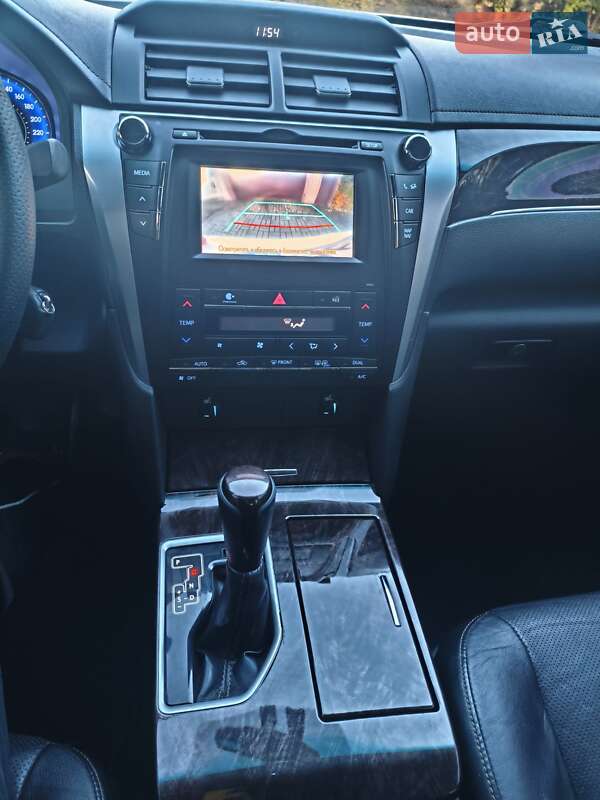 Седан Toyota Camry 2017 в Запорожье