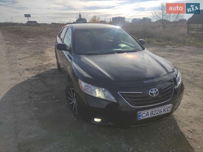 Седан Toyota Camry 2007 в Умані