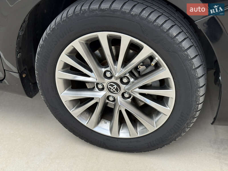 Седан Toyota Camry 2016 в Белгороде-Днестровском фото 15 Седан Toyota Camry 2016 в Белгороде-Днестровском