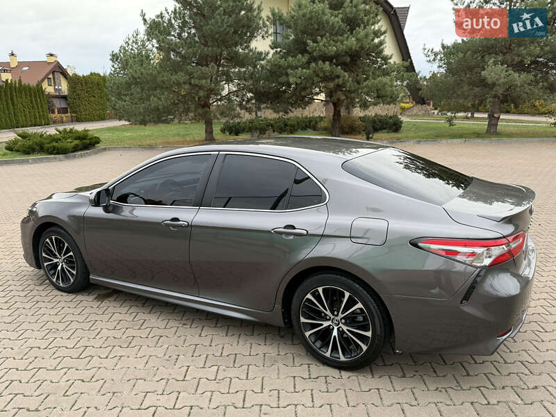 Седан Toyota Camry 2018 в Києві фото 4 Седан Toyota Camry 2018 в Києві