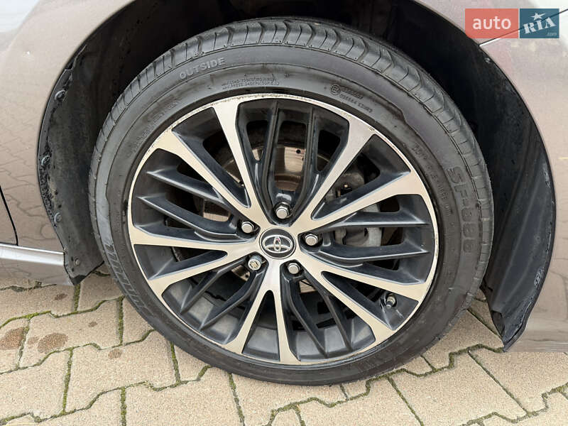 Седан Toyota Camry 2018 в Києві фото 23 Седан Toyota Camry 2018 в Києві