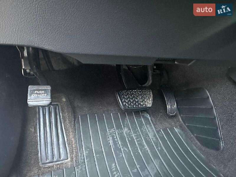 Седан Toyota Camry 2007 в Остроге фото 12 Седан Toyota Camry 2007 в Остроге