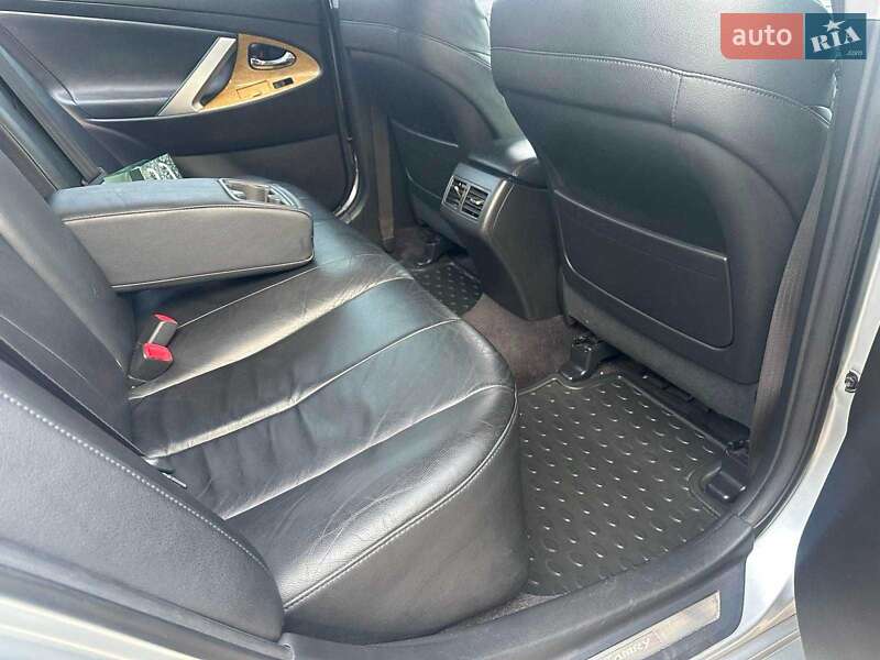 Седан Toyota Camry 2007 в Остроге фото 20 Седан Toyota Camry 2007 в Остроге