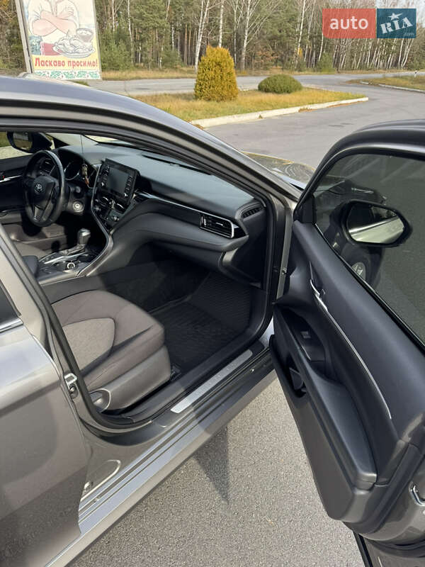 Седан Toyota Camry 2021 в Барановке