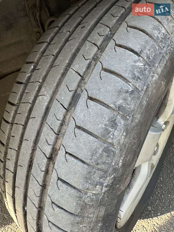 Седан Toyota Camry 2003 в Черновцах фото 3 Седан Toyota Camry 2003 в Черновцах