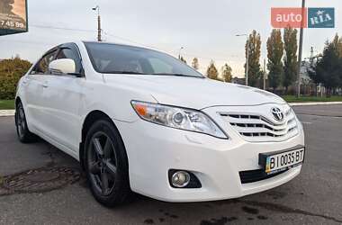 Седан Toyota Camry 2011 в Кременчуці