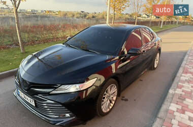 Седан Toyota Camry 2019 в Дніпрі