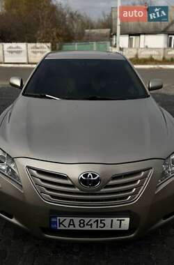 Седан Toyota Camry 2008 в Киеве