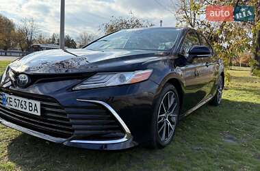 Седан Toyota Camry 2021 в Дніпрі