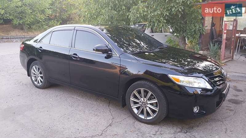 Toyota Camry 2011