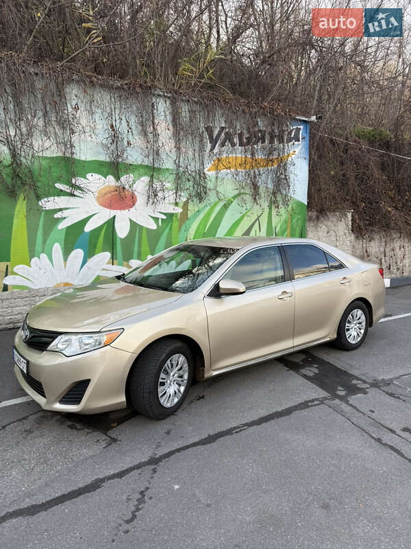 Седан Toyota Camry 2011 в Харькове фото 3 Седан Toyota Camry 2011 в Харькове