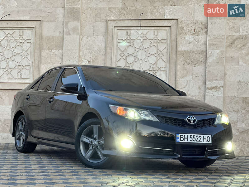 Седан Toyota Camry 2012 в Одесі