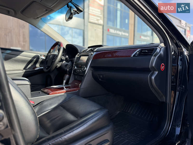 Седан Toyota Camry 2012 в Киеве фото 14 Седан Toyota Camry 2012 в Киеве