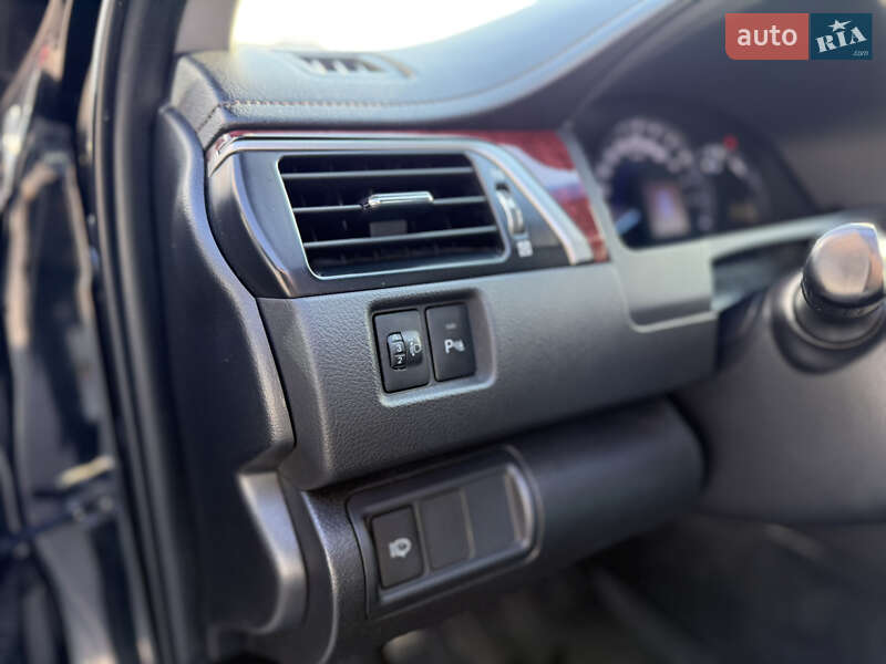 Седан Toyota Camry 2012 в Киеве фото 13 Седан Toyota Camry 2012 в Киеве