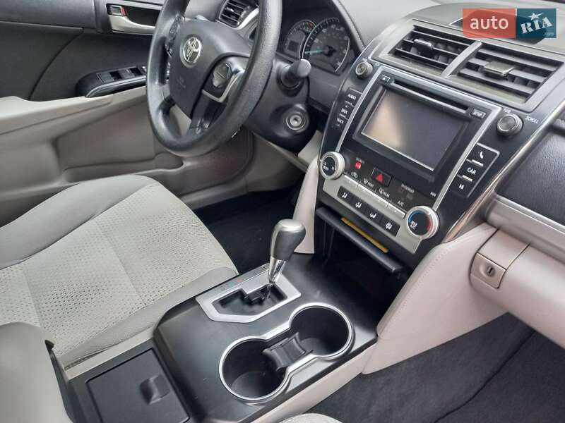 Седан Toyota Camry 2013 в Хмельницком фото 11 Седан Toyota Camry 2013 в Хмельницком
