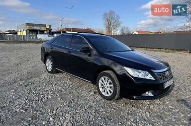 Седан Toyota Camry 2011 в Киеве