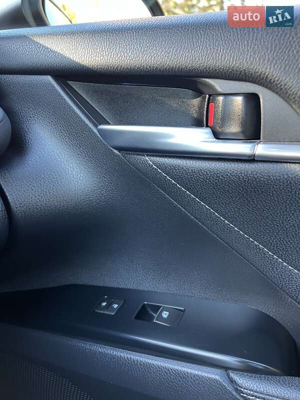 Седан Toyota Camry 2017 в Кременчуці