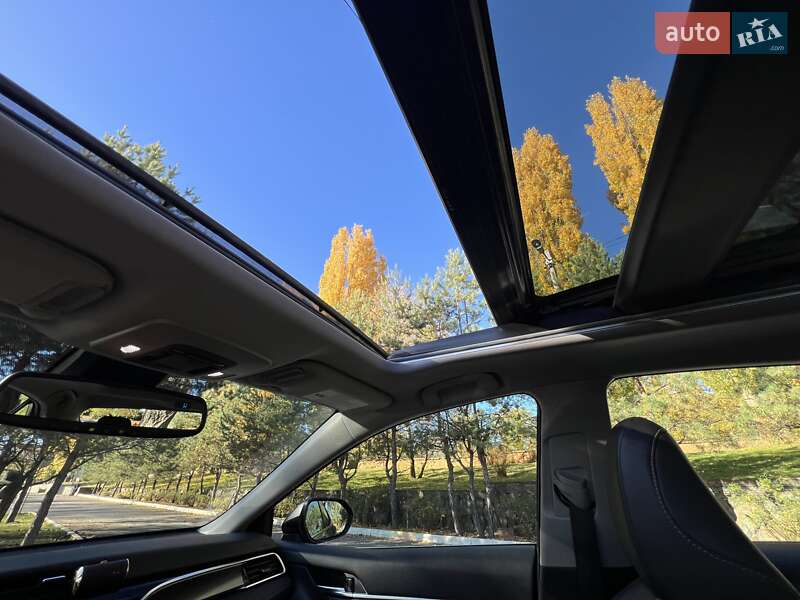 Седан Toyota Camry 2017 в Кременчуці