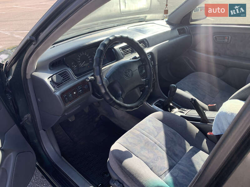 Седан Toyota Camry 1998 в Киеве фото 7 Седан Toyota Camry 1998 в Киеве