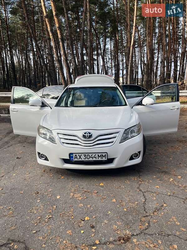 Седан Toyota Camry 2011 в Зачепиловке фото 4 Седан Toyota Camry 2011 в Зачепиловке