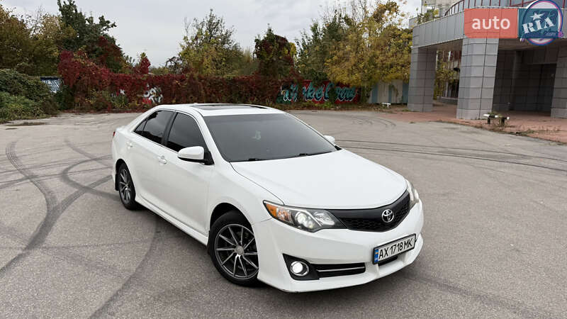 Toyota Camry 2013