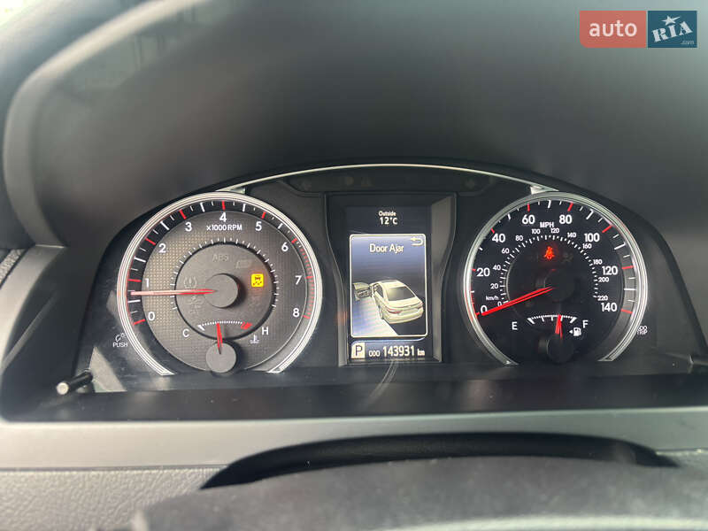 Седан Toyota Camry 2016 в Киеве фото 10 Седан Toyota Camry 2016 в Киеве