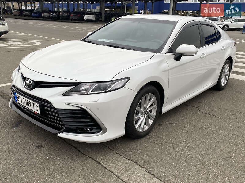 Toyota Camry 2023