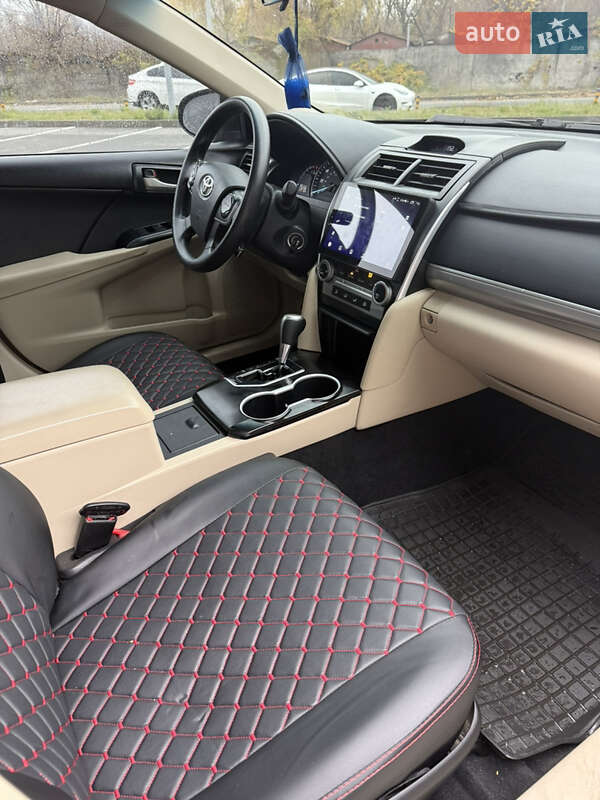 Седан Toyota Camry 2013 в Киеве фото 9 Седан Toyota Camry 2013 в Киеве