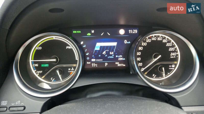 Седан Toyota Camry 2023 в Кропивницком