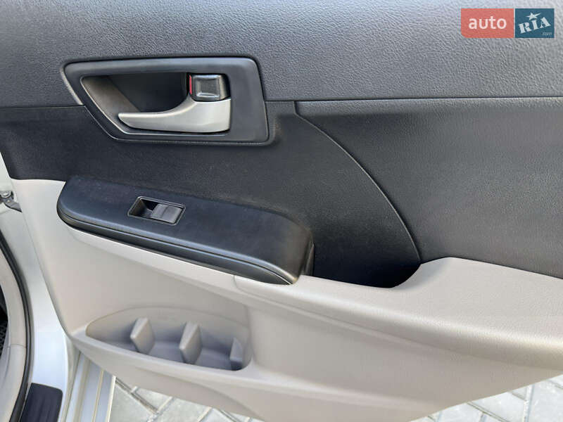 Седан Toyota Camry 2014 в Днепре фото 23 Седан Toyota Camry 2014 в Днепре