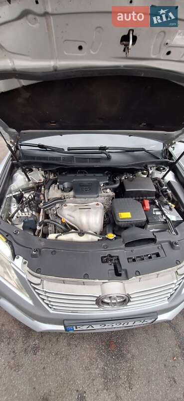 Седан Toyota Camry 2012 в Киеве