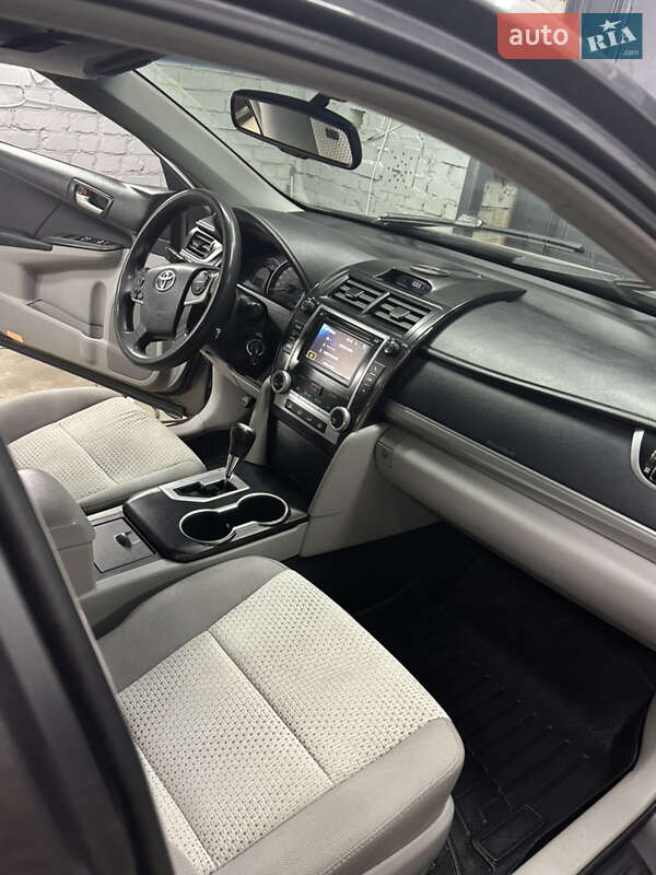 Седан Toyota Camry 2012 в Львове