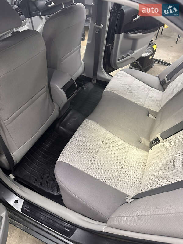 Седан Toyota Camry 2012 в Львове