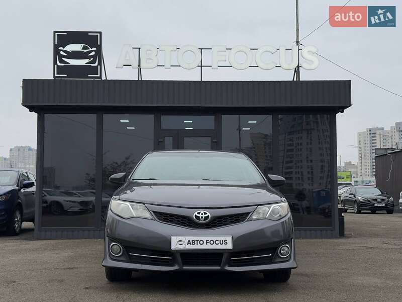 Седан Toyota Camry 2012 в Киеве фото 3 Седан Toyota Camry 2012 в Киеве