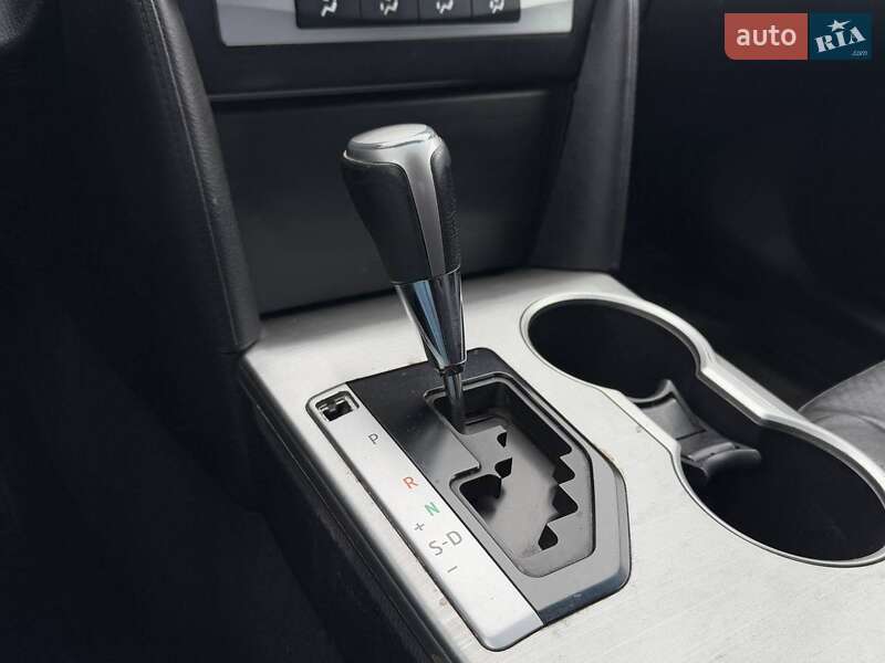 Седан Toyota Camry 2012 в Киеве фото 18 Седан Toyota Camry 2012 в Киеве
